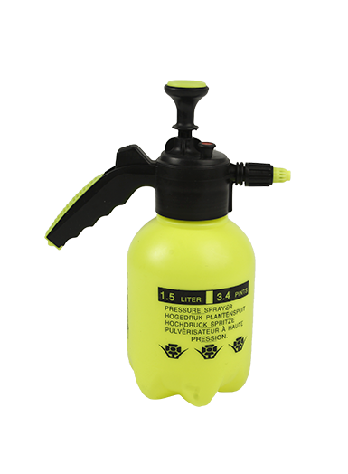 Pressure plastic watering can
